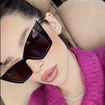 Женские солнцезащитные очки в крупной оправе «кошачий глаз»