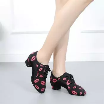 Женские современные туфли для бальных танцев в помещении с красными губами, танцевальная обувь на каблуке 3 см 34 чёрный/красный