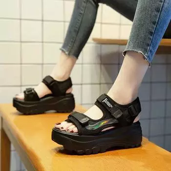 Женские спортивные сандалии, летняя новая пляжная повседневная обувь, толстая подошва, мягкая подошва, увеличивающая высоту, нескользящая 35