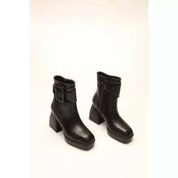 Женские стильные черные лакированные ботинки в стиле ретро