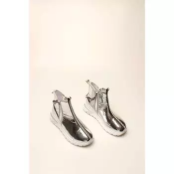 Женские стильные серебристые мятые ботинки в стиле ретро