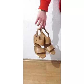 Женские стильные удобные сандалии из натуральной кожи на высоком и толстом каблуке Повседневные сандалии высокого качества