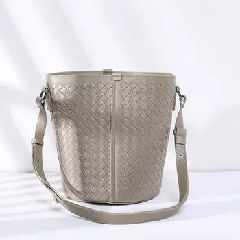 Женские сумки из натуральной кожи ручной работы, высококачественные сумки через плечо из коровьей кожи, сумки-ведра, простые и универсальные легкие роскошные литературные сумки коричневый