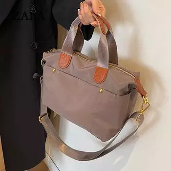 Женские сумки Модные сумки-мессенджеры Сумки-пельмени Сумки на одно плечо Вместительные дорожные сумки Простые сумки Boston чёрный