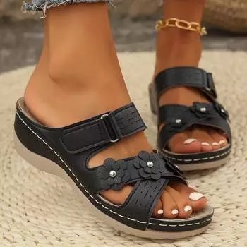 Женские тапочки 2024 года, новые летние модные сандалии с открытым носком, легкие тапочки, дышащая обувь на танкетке для женщин, шлепанцы на платформе для женщин 36 чёрный