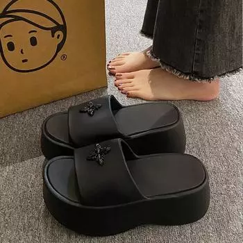 Женские тапочки 2025 Лето Новые Увеличенные Толстоподошвенные EVA Домашние Сандалии Нескользящие И Дезодорирующие Модные Тапочки Женские 36-37 чёрный