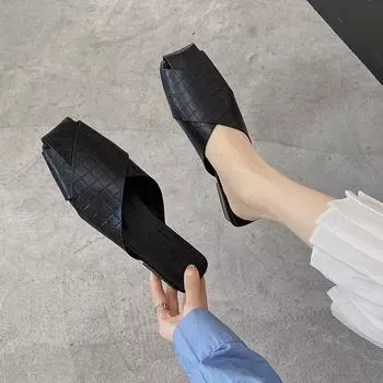 Женские тапочки Baotou, массивные туфли-мюли, летние сандалии на низком каблуке 2024 года, новые модные шлепанцы, повседневная обувь, платье, однотонные шлепанцы 35 бежевый