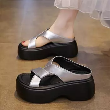 Женские тапочки Cross Slip-on, повседневные удобные пляжные тапочки на платформе 40 чёрный