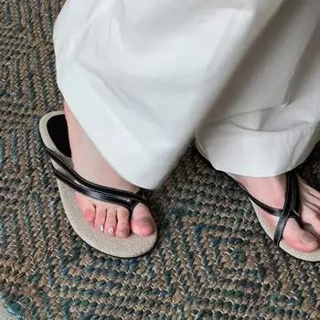 Женские тапочки из кожи с плетеным носком, классные тапочки, женские летние уличные новые шлепанцы с круглым носком и плоским дном, женские сандалии 35 коричневый