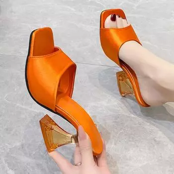 Женские тапочки Летние квадратные босоножки с открытым носком Простые повседневные модные темпераментные тапочки со стразами 36 чёрный