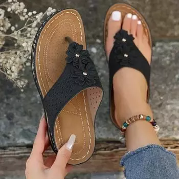 Женские тапочки, летние новые модные женские сандалии на танкетке, удобные пляжные тапочки на платформе для отдыха на открытом воздухе, женская обувь большого размера 36