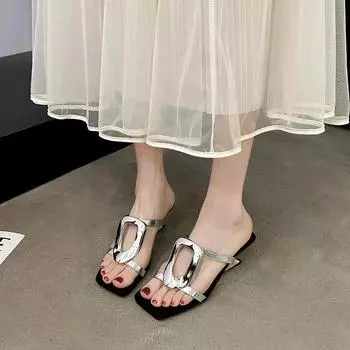 Женские тапочки, летние, новые, на высоком каблуке, с открытым носком, сандалии с тонким ремешком, повседневные, удобные, инновационные, с аномалиями, тапочки 35