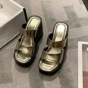 Женские тапочки Лето 2024 Новые супер высокие каблуки с покатым каблуком Удобные простые, модные и повседневные женские тапочки без застежек 34 чёрный