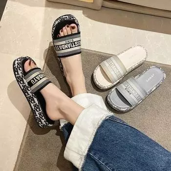 Женские тапочки, модная повседневная дизайнерская обувь, сексуальные босоножки на платформе с высоким каблуком, нескользящие тапочки, большие размеры, женские тапочки 35