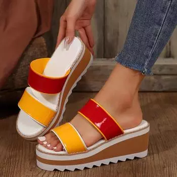 Женские тапочки, новые летние разноцветные сандалии на платформе, повседневная обувь для женщин, пляжные роскошные тапочки на танкетке, шлепанцы для женщин 36