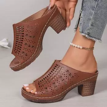 Женские тапочки, ретро-сандалии на толстом каблуке с закругленными углами, 2024 г., новые летние туфли на среднем каблуке, модные полые тапочки, женские шлепанцы 36 коричневый