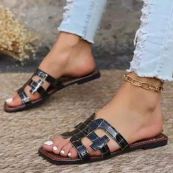 Женские тапочки, роскошные уличные пляжные шлепанцы на плоской подошве, женские летние сандалии, трендовые дизайнерские шлепанцы, однотонные базовые туфли Chinelos 2024 35