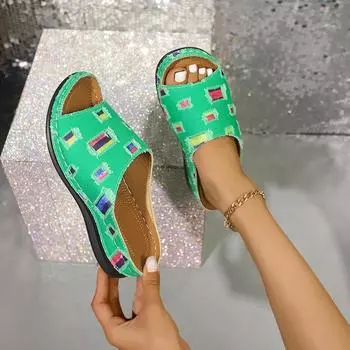 Женские тапочки с универсальными узорами, толстой подошвой и покатым каблуком для повседневного пляжного отдыха, классные тапочки для женщин 36 зелёный