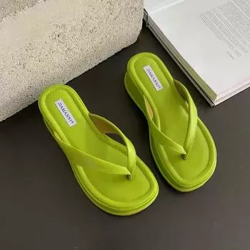 Женские тапочки с узором «елочка» на толстой подошве для лета 2024 года, новые модные и удобные женские босоножки большого размера на покатом каблуке 35 бежевый