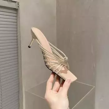 Женские тапочки Sexy Cross с золотыми крутыми тапочками для женщин, летние туфли на открытом воздухе One Word с сандалиями на тонком каблуке с квадратной головкой и высокими каблуками 34 коричневый