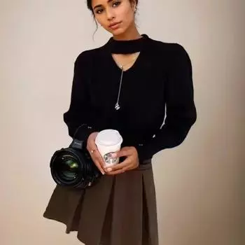 Женские топы, осенне-зимний свитер, вязаный низ с круглым воротником, пуловеры во французском стиле, шикарная одежда с цепочкой 30237 One Size чёрный