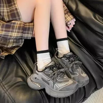 Женские туфли Dad 2025 года, новые универсальные, весна-осень, толстые подошвы, увеличивают рост и показывают ноги, небольшие повседневные спортивные туфли 35 темно-серого