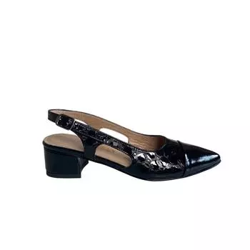 Женские туфли из натуральной кожи на низком каблуке