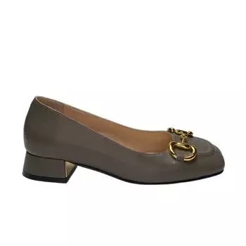 Женские туфли из натуральной кожи на низком каблуке