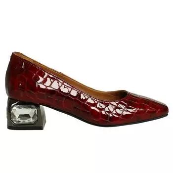 Женские туфли из натуральной кожи на низком каблуке