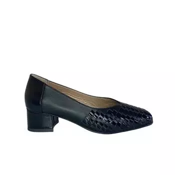 Женские туфли из натуральной кожи на низком каблуке