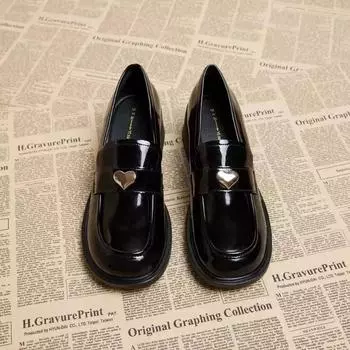 Женские туфли-лодочки для отдыха, лоферы, кожаные туфли без шнуровки на среднем каблуке, женская обувь-оксфорды с круглым носком, туфли на платформе в форме сердца 35 чёрный
