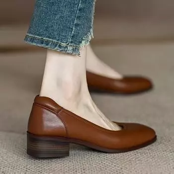 Женские туфли-лодочки на низком каблуке, новинка осени и лета 2025 года, простые, полированные, из мягкой кожи, с круглым носком и толстым каблуком 35 темно-коричневого