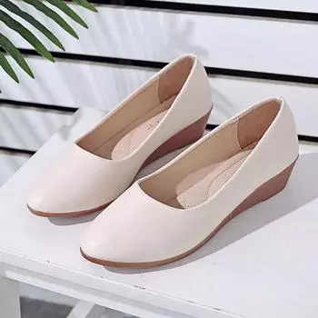 Женские туфли-лодочки с круглым каблуком и покатым носком. Туфли Doudou на среднем каблуке с неглубоким носком. Туфли для мам. Оптовая продажа. 35 белый