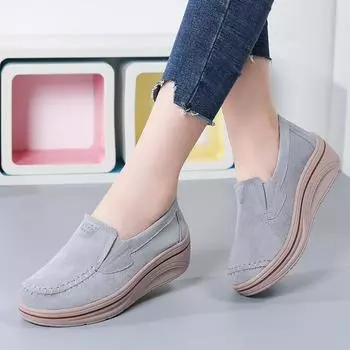 Женские туфли-лоферы на платформе, замшевые туфли, мокасины, повседневные туфли без застежек, минималистичные, на толстой подошве, увеличивающие рост, для мам 35 бежевый