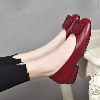 Женские туфли на низком каблуке из мягкой искусственной кожи, универсальные удобные туфли-лодочки с неглубоким носком, женские рабочие туфли на толстом каблуке, маленькие кожаные туфли 35