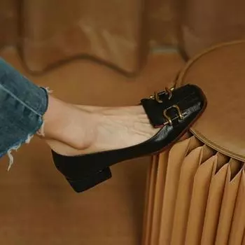 Женские туфли на плоской подошве, новые туфли на низком каблуке, женские офисные туфли без застежек, квадратные носки, повседневные женские мокасины из искусственной кожи 43 чёрный