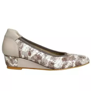 Женские туфли на танкетке из натуральной кожи