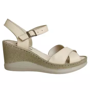 Женские туфли на танкетке из натуральной кожи