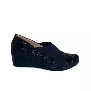 Женские туфли на танкетке из натуральной кожи