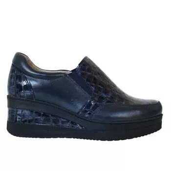 Женские туфли на танкетке из натуральной кожи