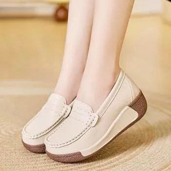 Женские туфли на танкетке, толстые туфли на платформе, студенческие повседневные кожаные туфли, увеличивающие рост, толстая подошва, туфли Shake для мам, большой размер 35 чёрный