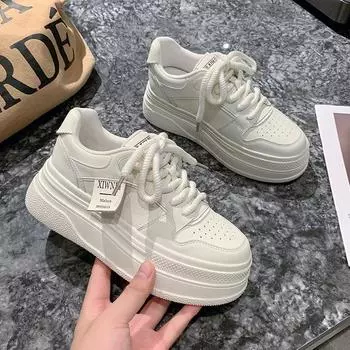 Женские туфли на толстой подошве, увеличивающие рост, из натуральной кожи, 2024, новые повседневные универсальные туфли-маффины, супер-огненные белые туфли 35 чёрный