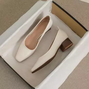 Женские туфли на толстом каблуке с острым носком и мягкой подошвой 34 чёрный