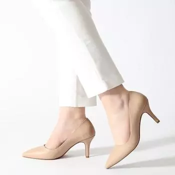 Женские туфли на зеркальном каблуке с острым носом