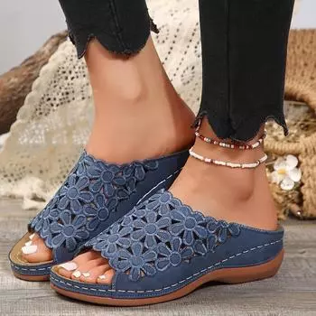 Женские удобные сандалии с цветочным узором, прогулочные туфли на мягкой платформе с ажурной подошвой, стильные шлепанцы на танкетке 36 синий