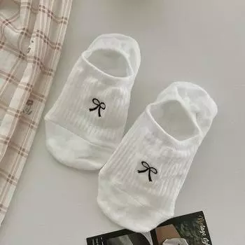 Женские весенне-летние однотонные силиконовые носки-лодочки с вышивкой в виде бантика, противоскользящие, невидимые 1 pair