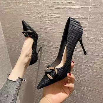 Женские весенние модные туфли на высоком каблуке 2024 года, летние новые узкие каблуки с острым носком, универсальные повседневные французские туфли-лодочки, одинарные туфли 35 чёрный
