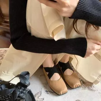 Женские винтажные балетки с крестообразными ремешками на толстом каблуке 35