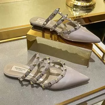 Женские закрытые тапочки из блестящей лакированной кожи с заклепками, разноцветные туфли на плоской подошве, модные американские и европейские стили 34