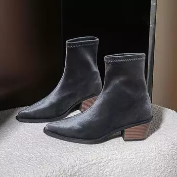 Женские замшевые элегантные ботильоны на среднем каблуке, новые роскошные туфли с острым носком, тренд 2024 года, короткие гладиаторские сапоги-лодочки, зимние женские ботинки 36 темно серый